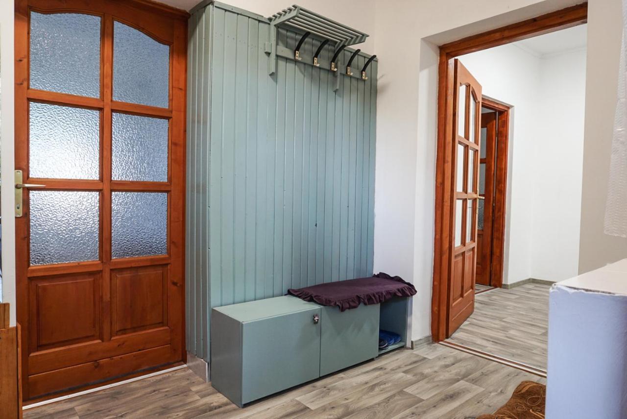 Apartman Spacious House In The Outskirts Of