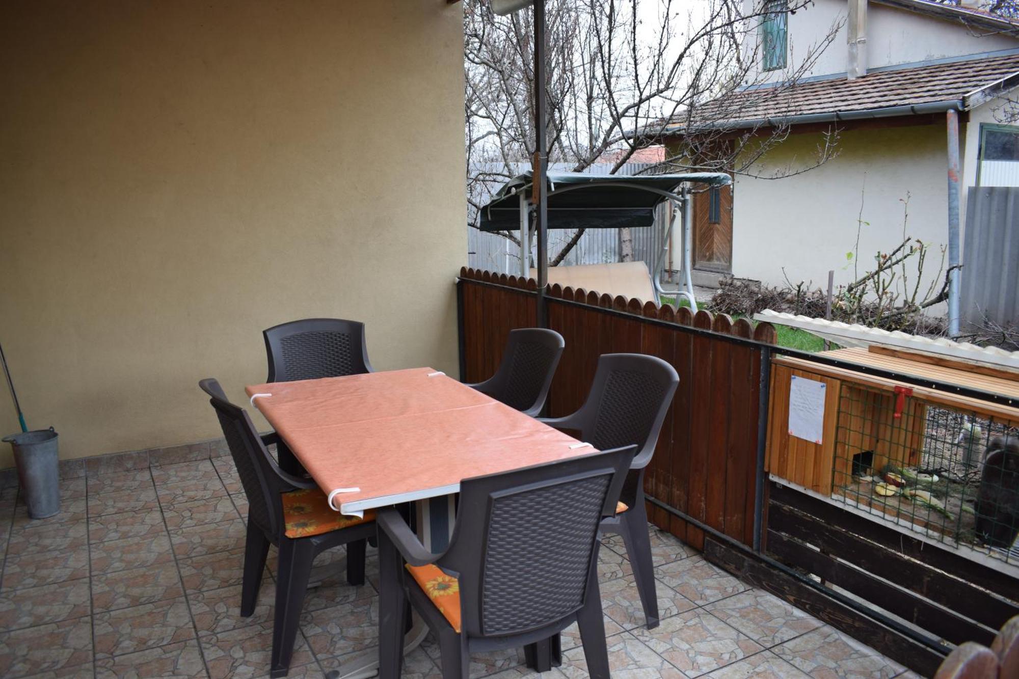 Spacious House In The Outskirts Of * Budapest
